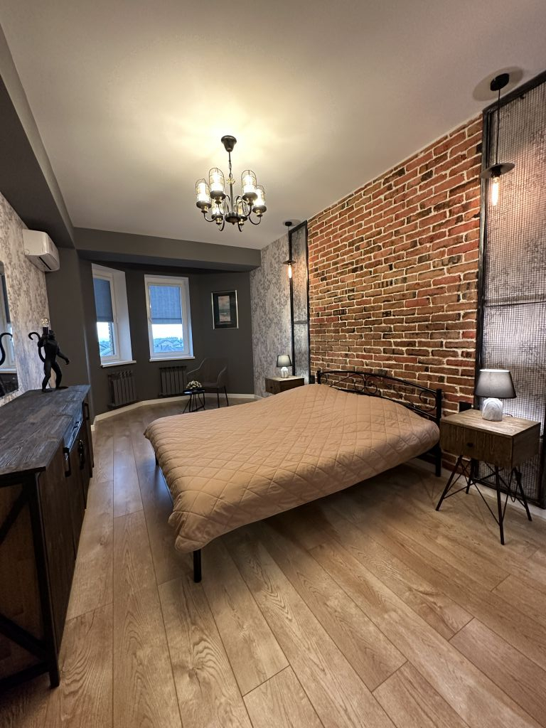 Продажа 2-комнатной квартиры, Пятигорск, Адмиральского ул,  1а