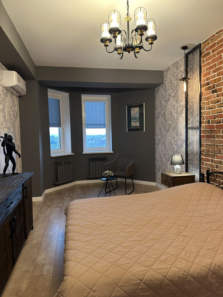 Продажа 2-комнатной квартиры, Пятигорск, Адмиральского ул,  1а