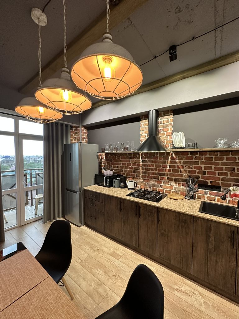 Продажа 2-комнатной квартиры, Пятигорск, Адмиральского ул,  1а