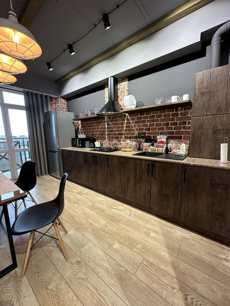 Продажа 2-комнатной квартиры, Пятигорск, Адмиральского ул,  1а