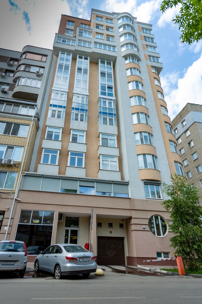 Продажа 5-комнатной квартиры, Саратов, Некрасова ул,  37