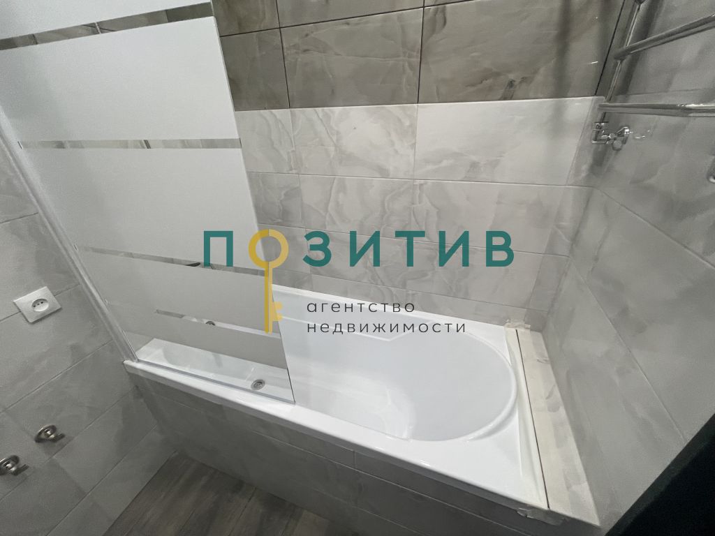 Продажа 2-комнатной квартиры, Пятигорск, Калинина пр-кт,  27к3