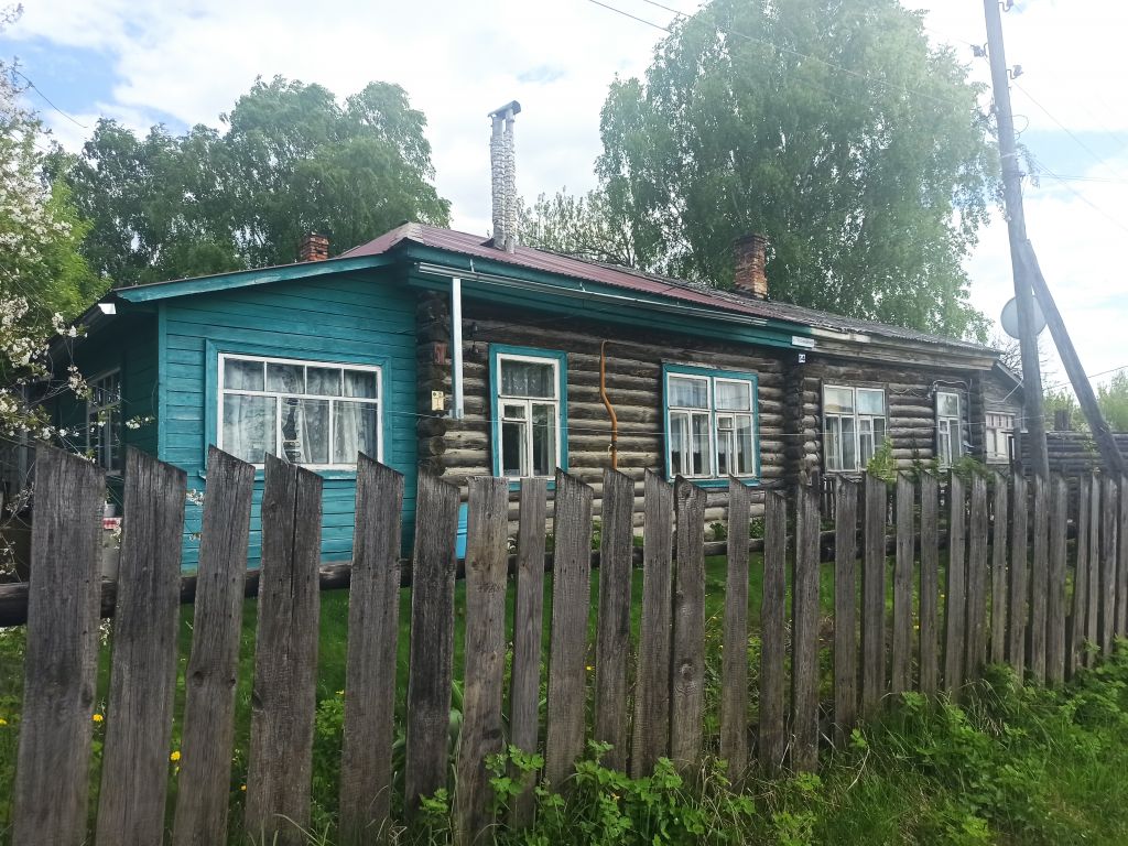 Продажа 2-комнатной квартиры, Галицы, Первомайская,  54