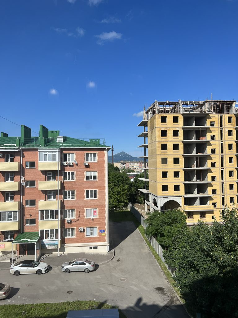 Продажа 2-комнатной квартиры, Ессентуки, Орджоникидзе ул,  88к2
