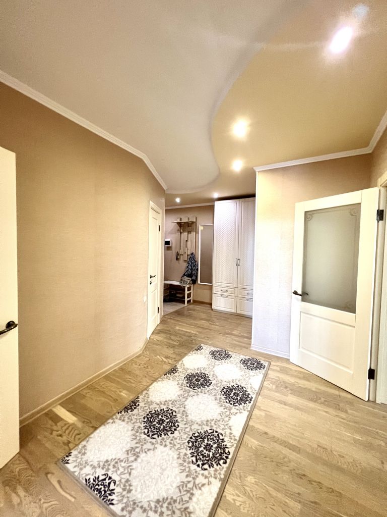 Продажа 3-комнатной квартиры, Ессентуки, Кисловодская ул,  181