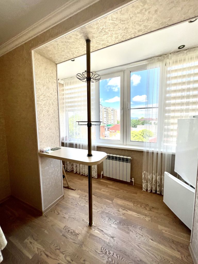 Продажа 3-комнатной квартиры, Ессентуки, Кисловодская ул,  181