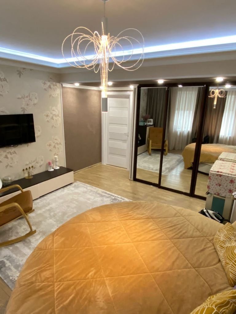 Продажа 2-комнатной квартиры, Ессентуки, Октябрьская ул,  458