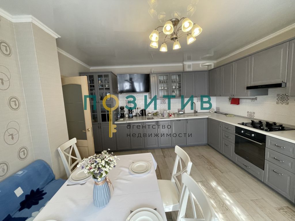 Продажа 3-комнатной квартиры, Пятигорск, Оранжерейная ул,  21к4