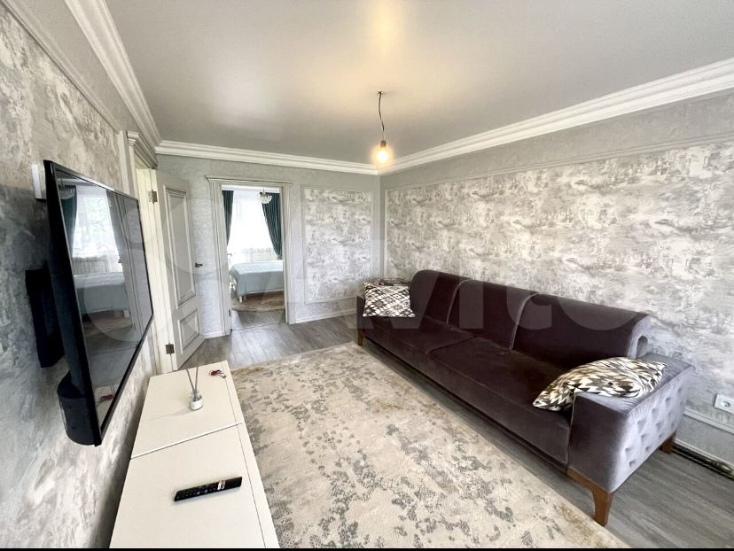 Продажа 2-комнатной квартиры, Пятигорск, Адмиральского ул,  31