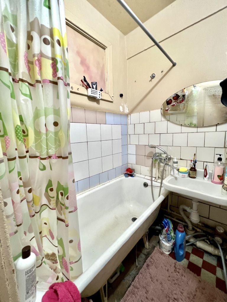 Продажа 3-комнатной квартиры, Ессентуки, 60 лет Октября ул,  10