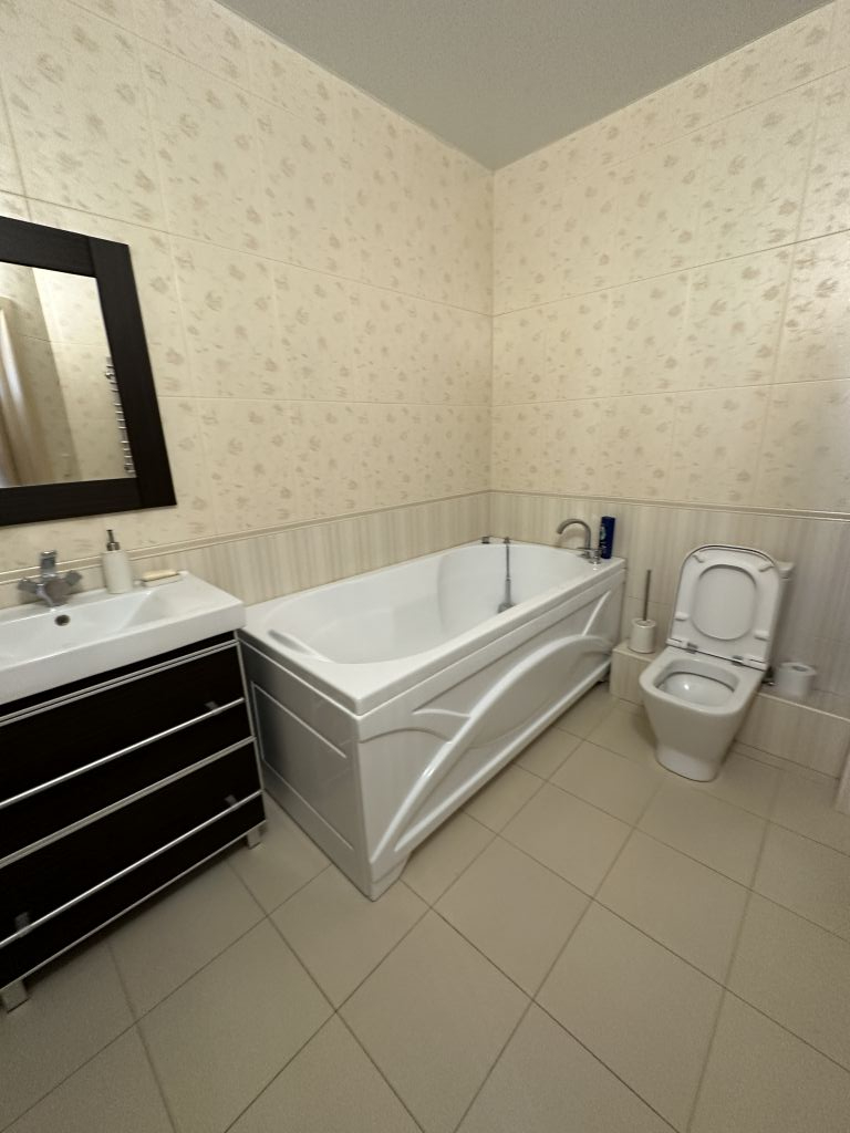 Продажа 3-комнатной квартиры, Пятигорск, Оранжерейная ул,  21к4