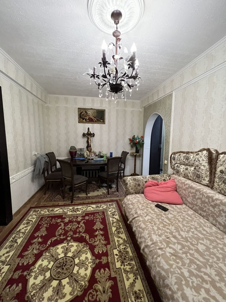 Продажа 3-комнатной квартиры, Ессентуки, Озерная ул,  6