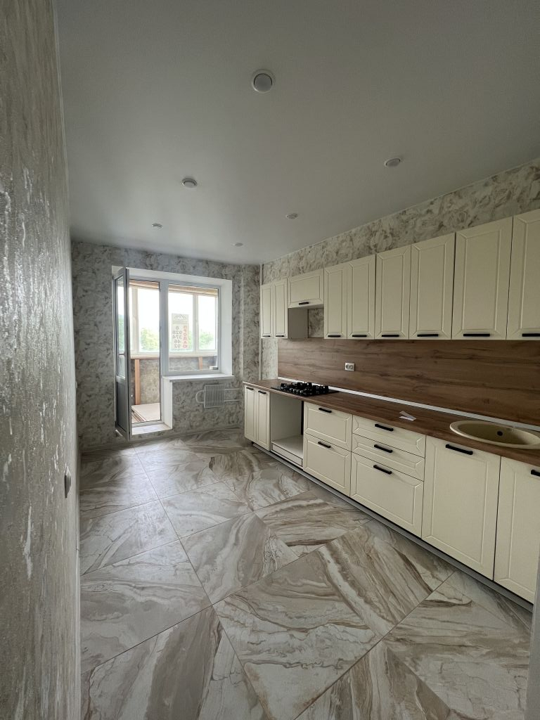 Продажа 3-комнатной квартиры, Иноземцево, Гагарина ,  43А