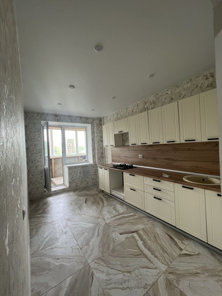 Продажа 3-комнатной квартиры, Иноземцево, Гагарина ,  43А