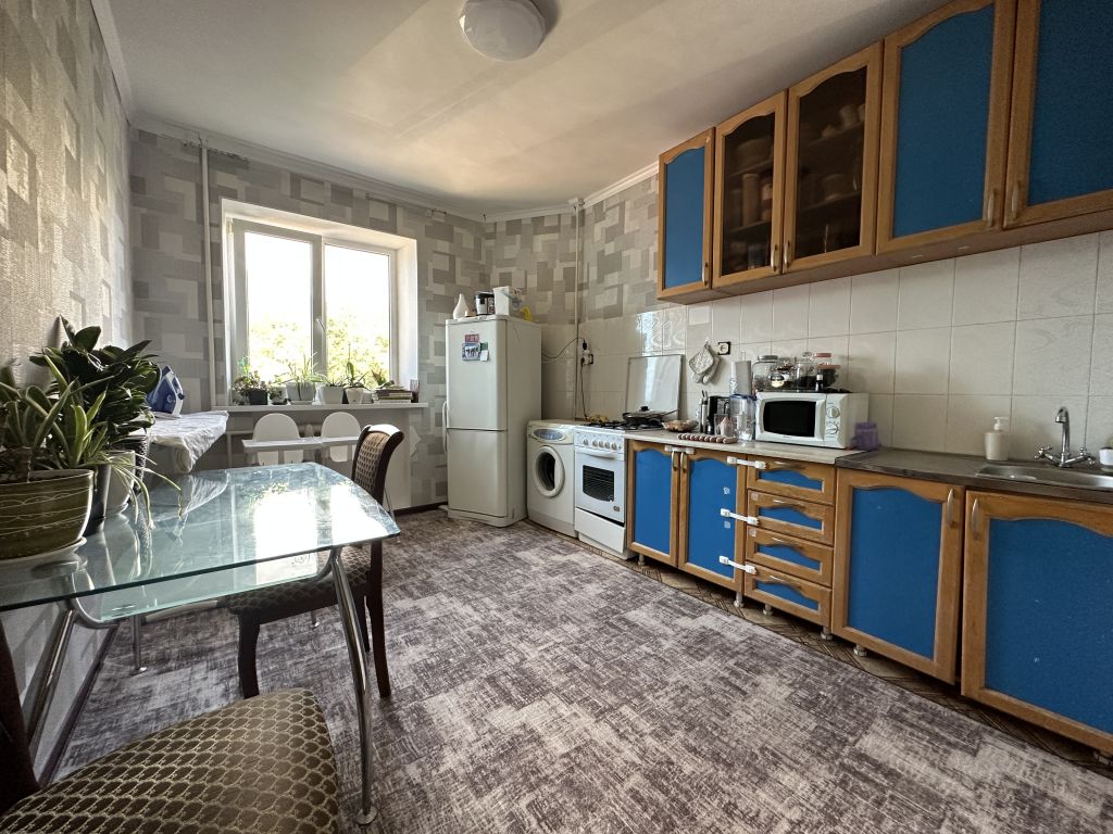 Продажа 2-комнатной квартиры, Пятигорск, Калинина пр-кт,  40