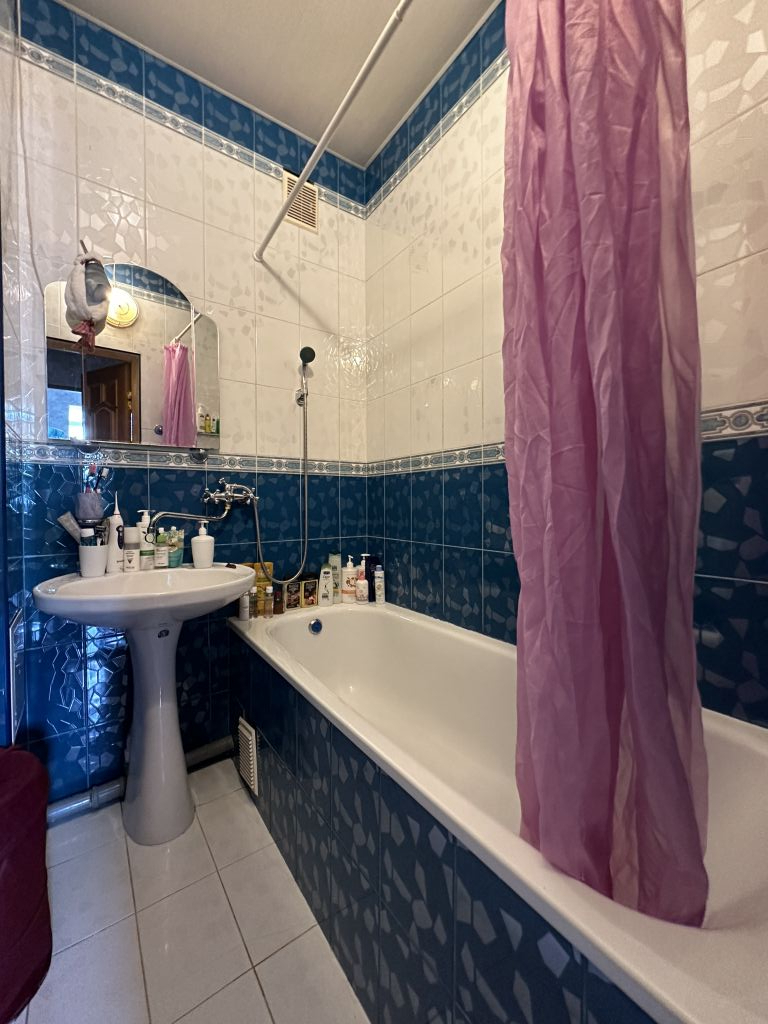 Продажа 2-комнатной квартиры, Пятигорск, Калинина пр-кт,  40