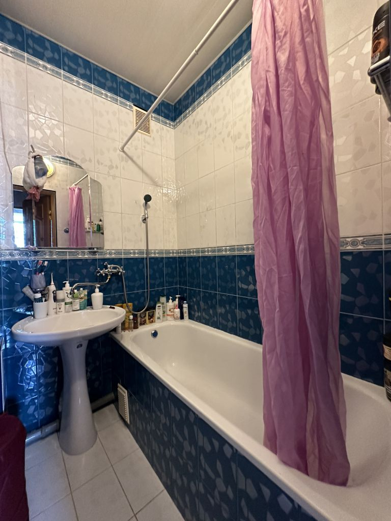 Продажа 2-комнатной квартиры, Пятигорск, Калинина пр-кт,  40