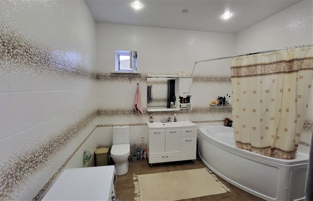 Продажа дома, 124м <sup>2</sup>, 5 сот., Усть-Курдюм, Большая Советская ул