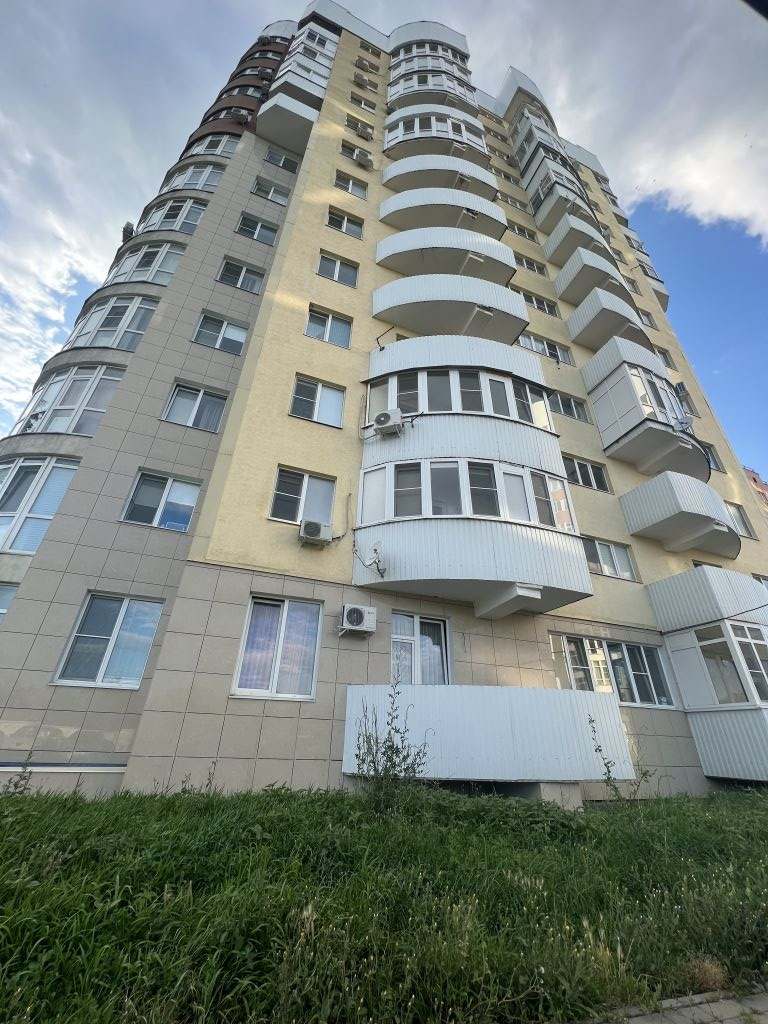 Продажа 3-комнатной квартиры, Пятигорск, Огородная ул,  37А
