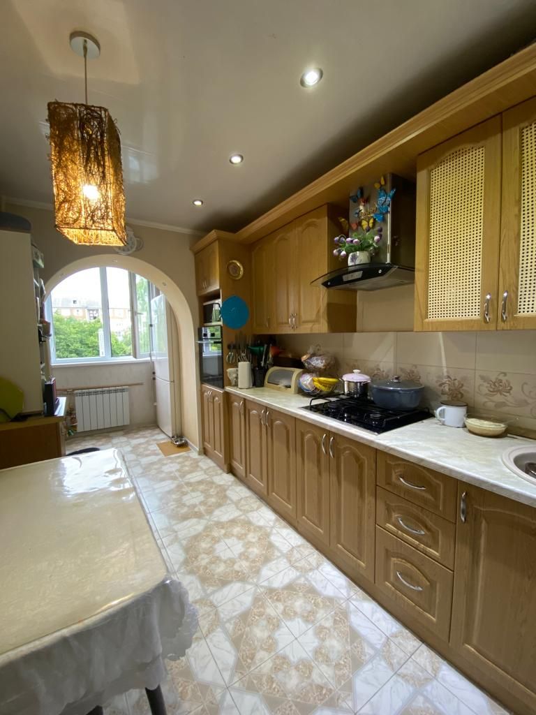 Продажа 2-комнатной квартиры, Ессентуки, Лермонтова ул,  52