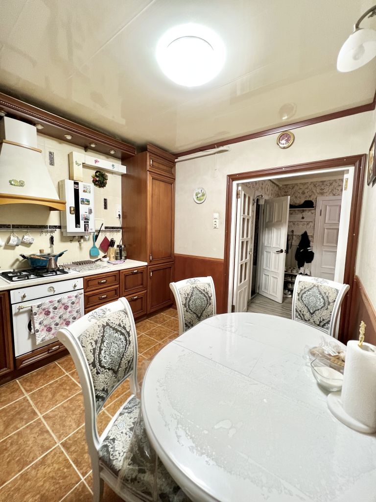 Продажа 3-комнатной квартиры, Ессентуки, Лермонтова ул,  114B