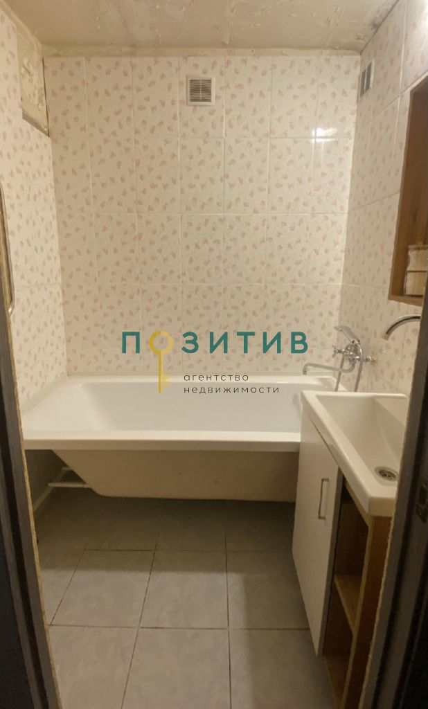 Продажа 2-комнатной квартиры, Пятигорск, Калинина пр-кт,  158