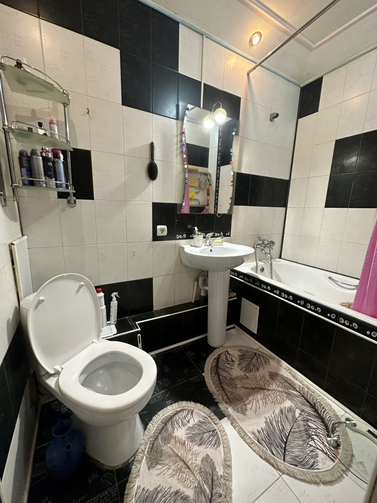 Продажа 3-комнатной квартиры, Пятигорск, 295 Стрелковой Дивизии ул,  8