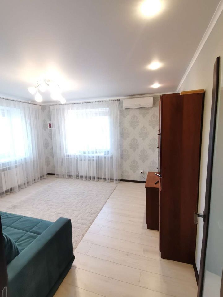 Продажа 2-комнатной квартиры, Саратов, Гвардейская ул,  23