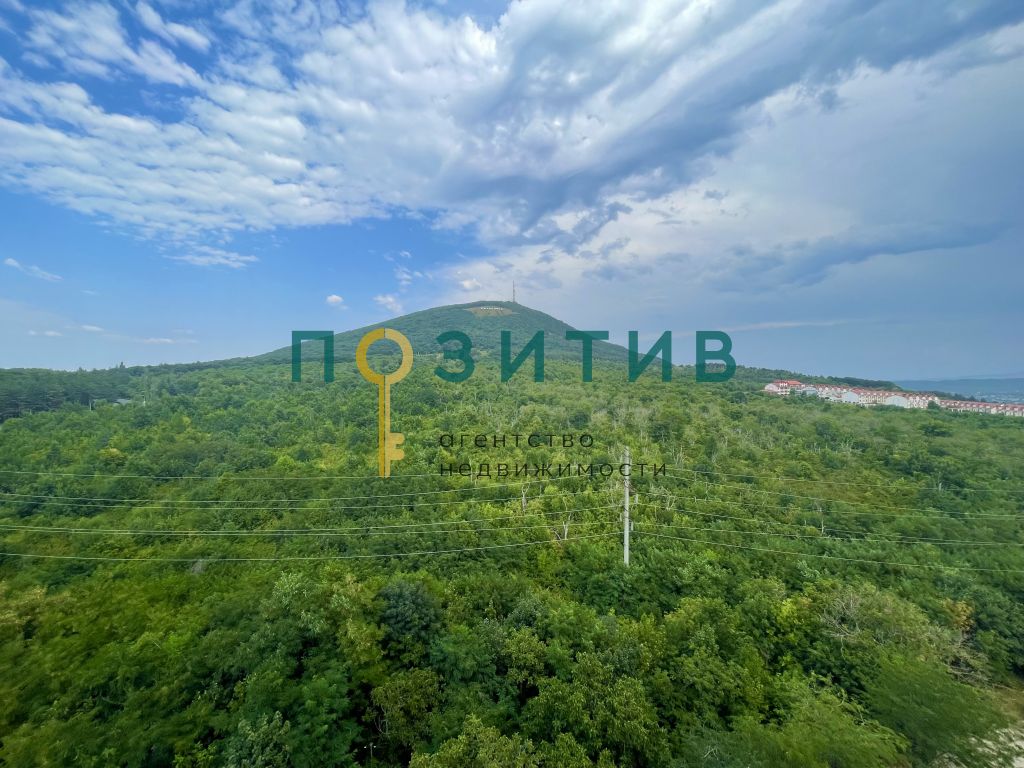 Продажа 2-комнатной квартиры, Пятигорск, Калинина пр-кт,  5а