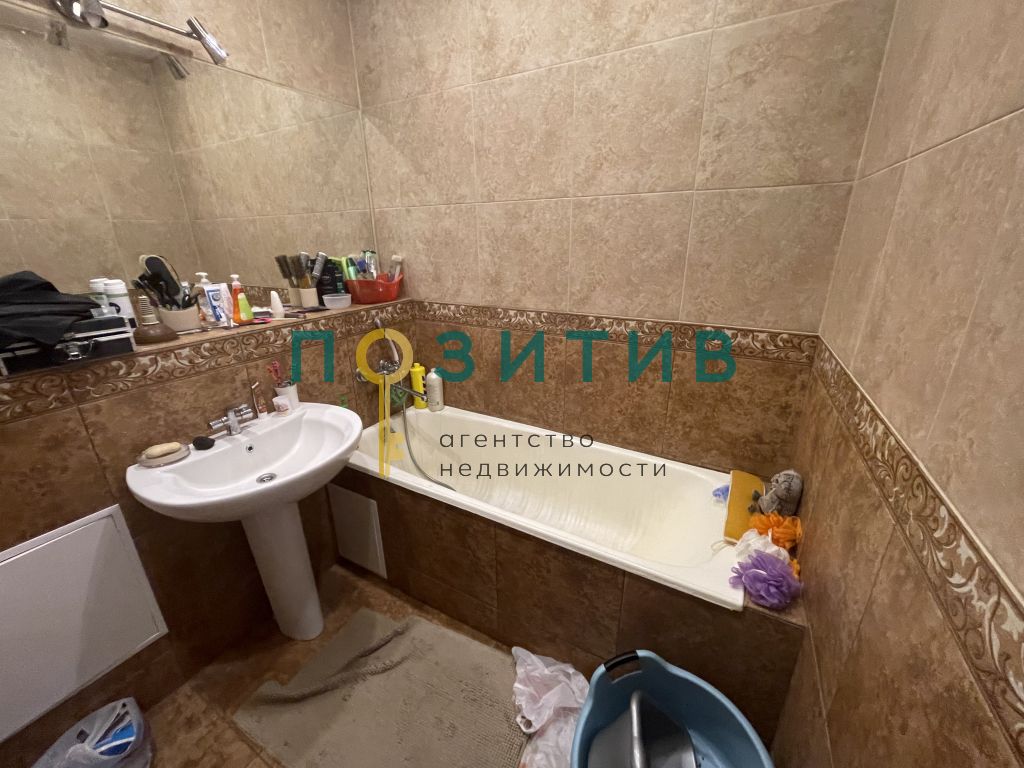 Продажа 2-комнатной квартиры, Пятигорск, Калинина пр-кт,  5а