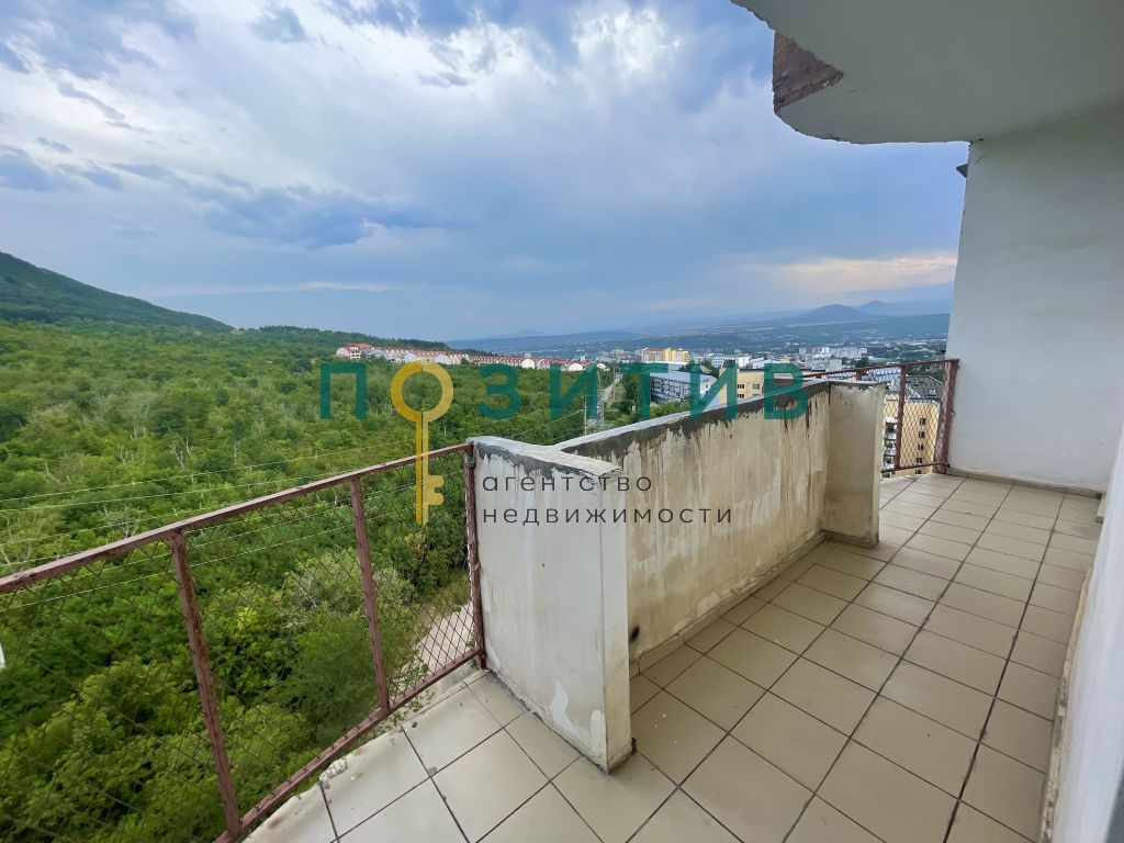 Продажа 2-комнатной квартиры, Пятигорск, Калинина пр-кт,  5а