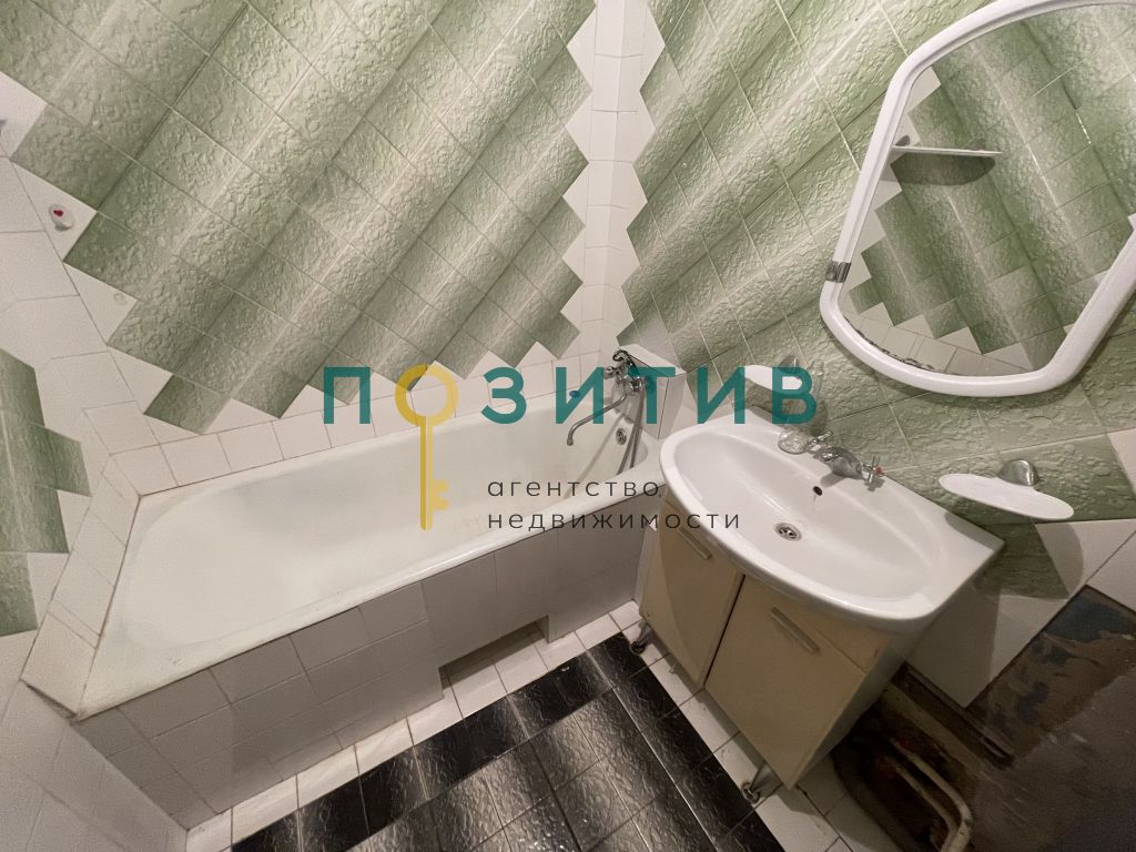 Продажа 2-комнатной квартиры, Пятигорск, Сергеева ул,  8