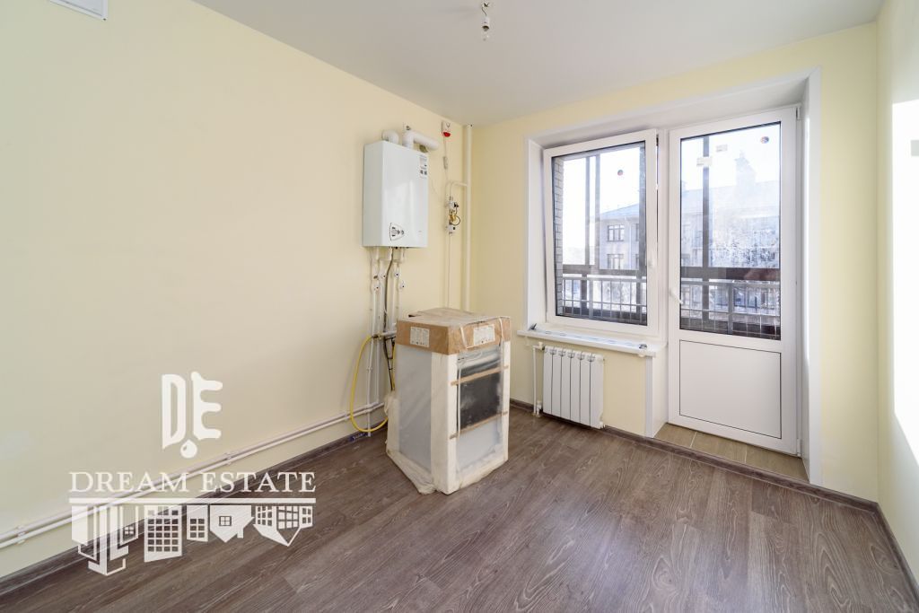 Продажа 2-комнатной квартиры, Красный Бор, Большая Заозерная ул,  37