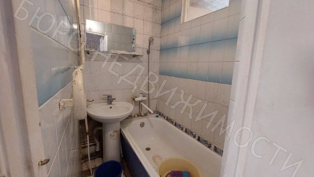 Продажа 3-комнатной квартиры, Балашов, Нефтяная ул,  48