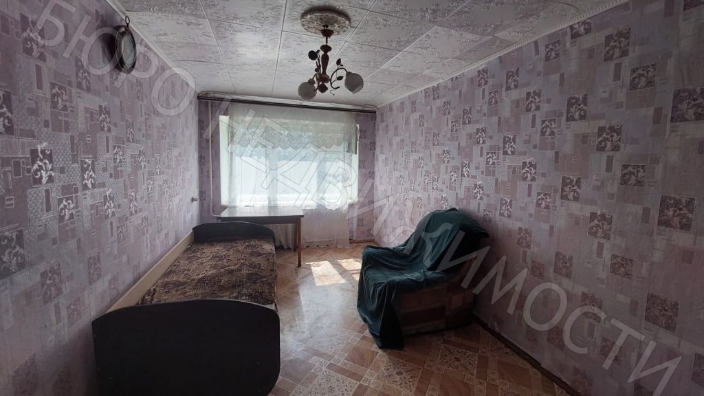 Продажа 3-комнатной квартиры, Балашов, Нефтяная ул,  48