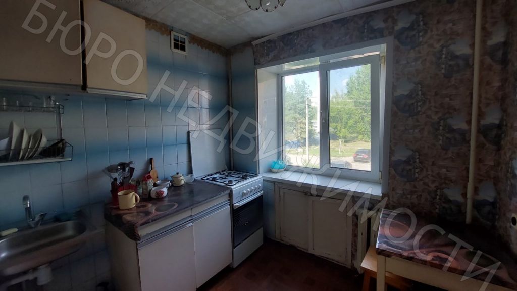 Продажа 3-комнатной квартиры, Балашов, Нефтяная ул,  48