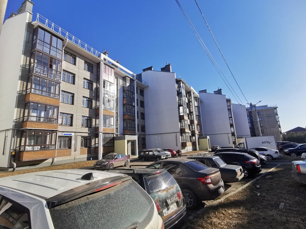 Продажа 1-комнатной квартиры, Красный Бор, Большая Заозерная ул,  37