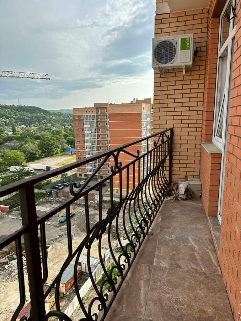 Продажа 2-комнатной квартиры, Пятигорск, Бунимовича ул,  15к2