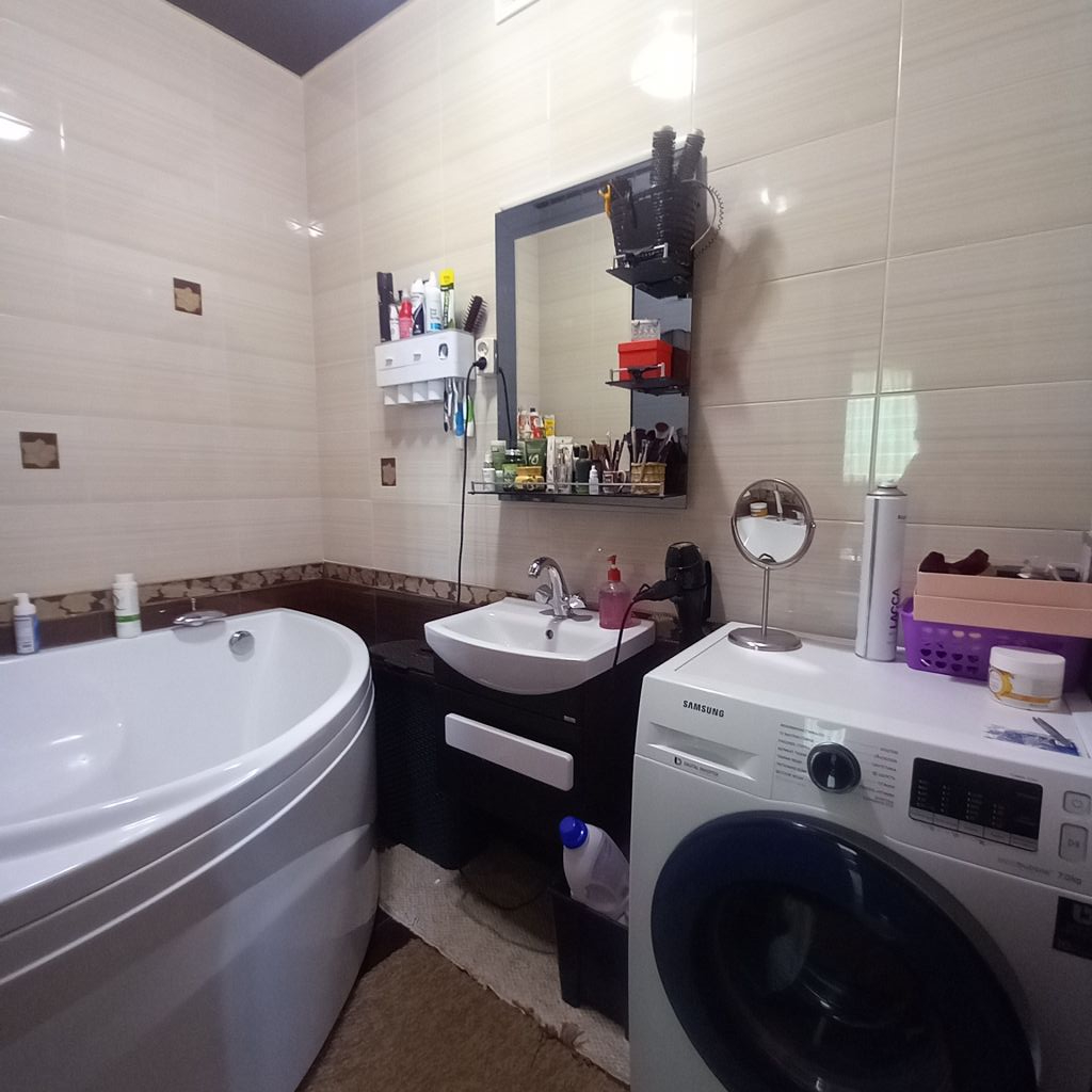 Продажа 3-комнатной квартиры, Ессентуки, Свободы ул,  8