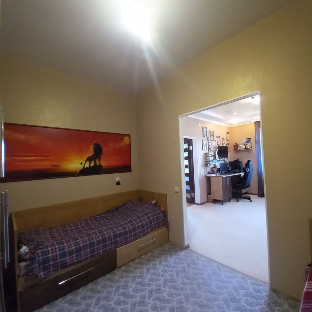 Продажа 3-комнатной квартиры, Ессентуки, Свободы ул,  8