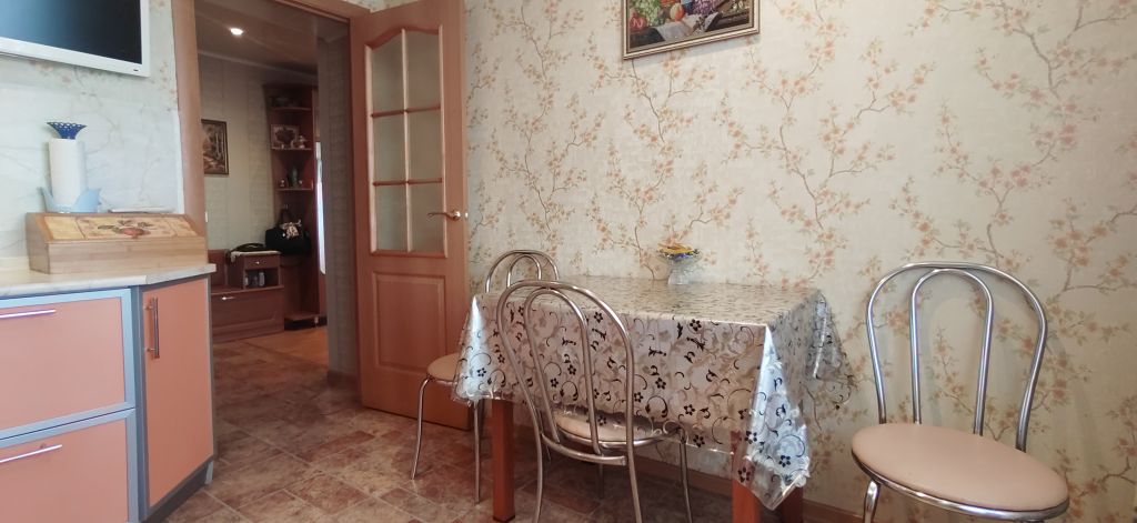 Продажа 3-комнатной квартиры, Тверь, Королева ул,  18