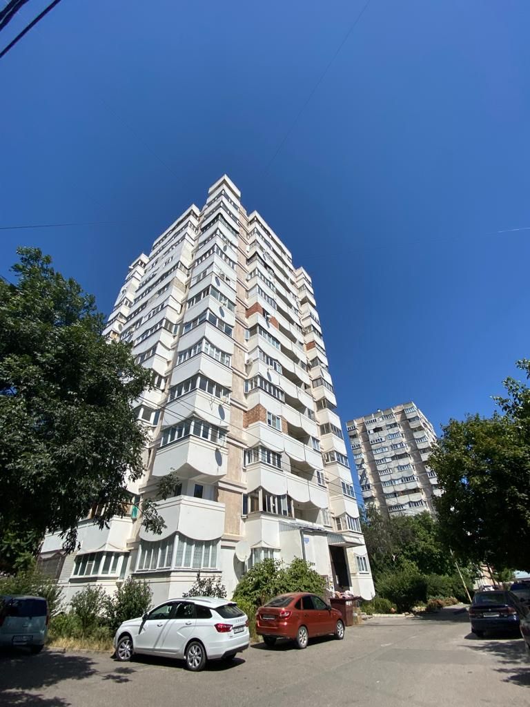 Продажа 2-комнатной квартиры, Ессентуки, Вокзальная ул,  33а