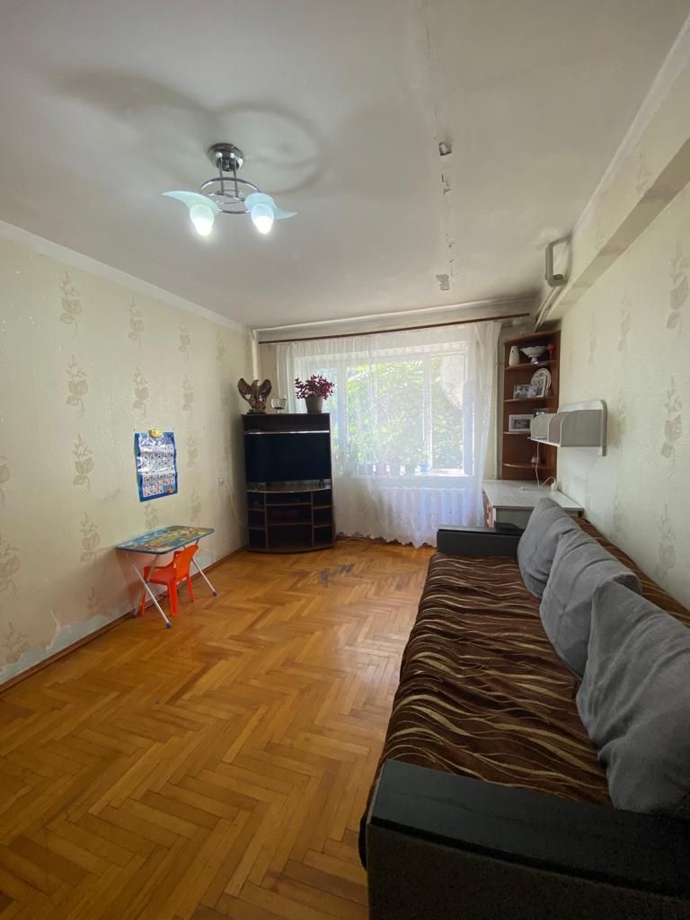Продажа 2-комнатной квартиры, Ессентуки, Вокзальная ул,  33а
