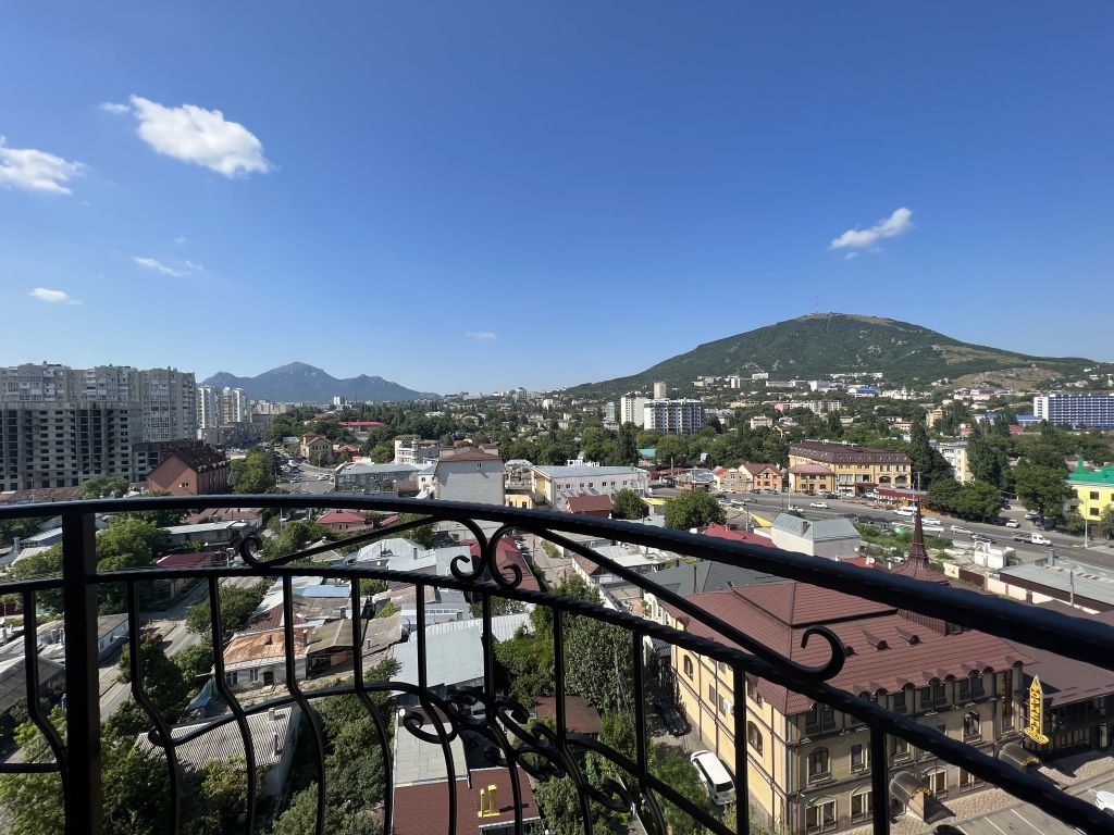 Продажа 2-комнатной квартиры, Пятигорск, Бунимовича ул,  15