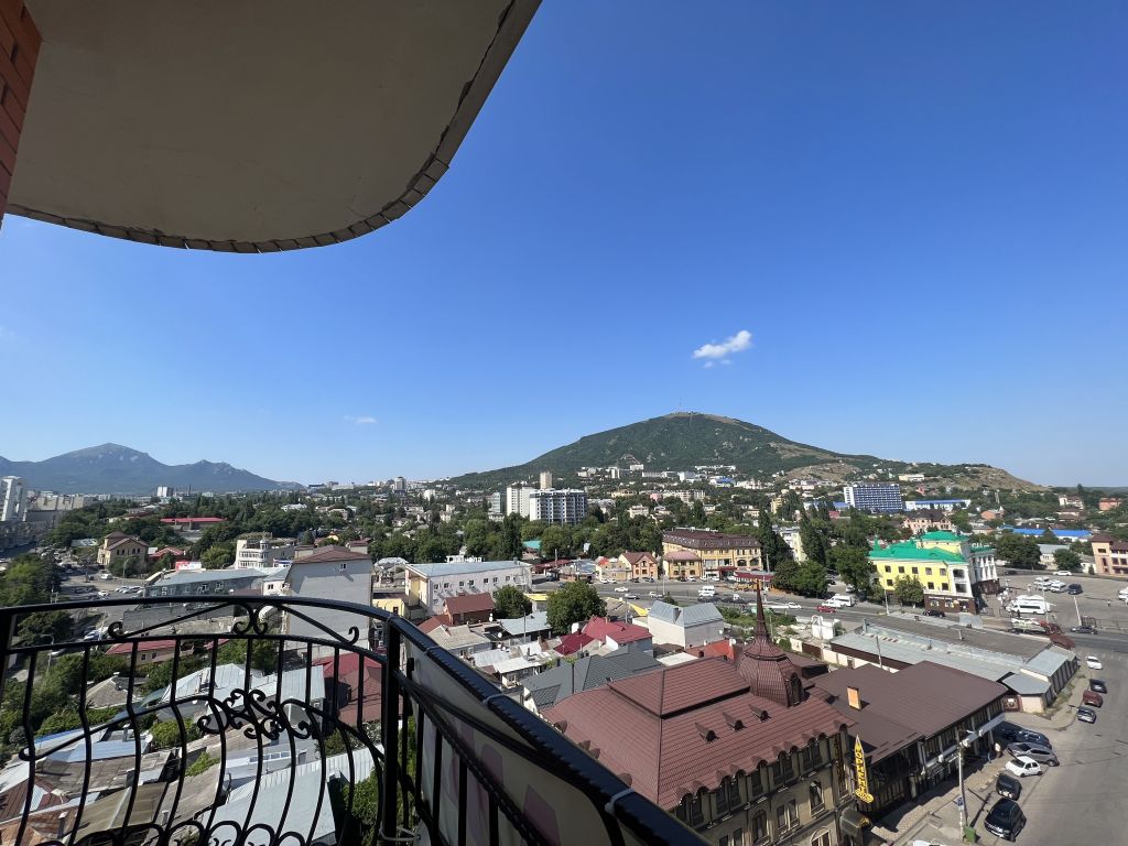 Продажа 2-комнатной квартиры, Пятигорск, Бунимовича ул,  15