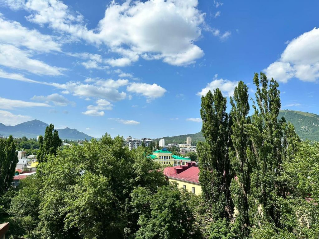 Продажа 3-комнатной квартиры, Пятигорск, Пестова ул,  3