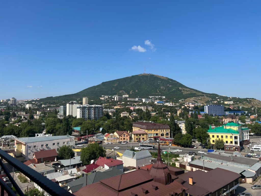 Продажа 3-комнатной квартиры, Пятигорск, Бунимовича ул,  15к2