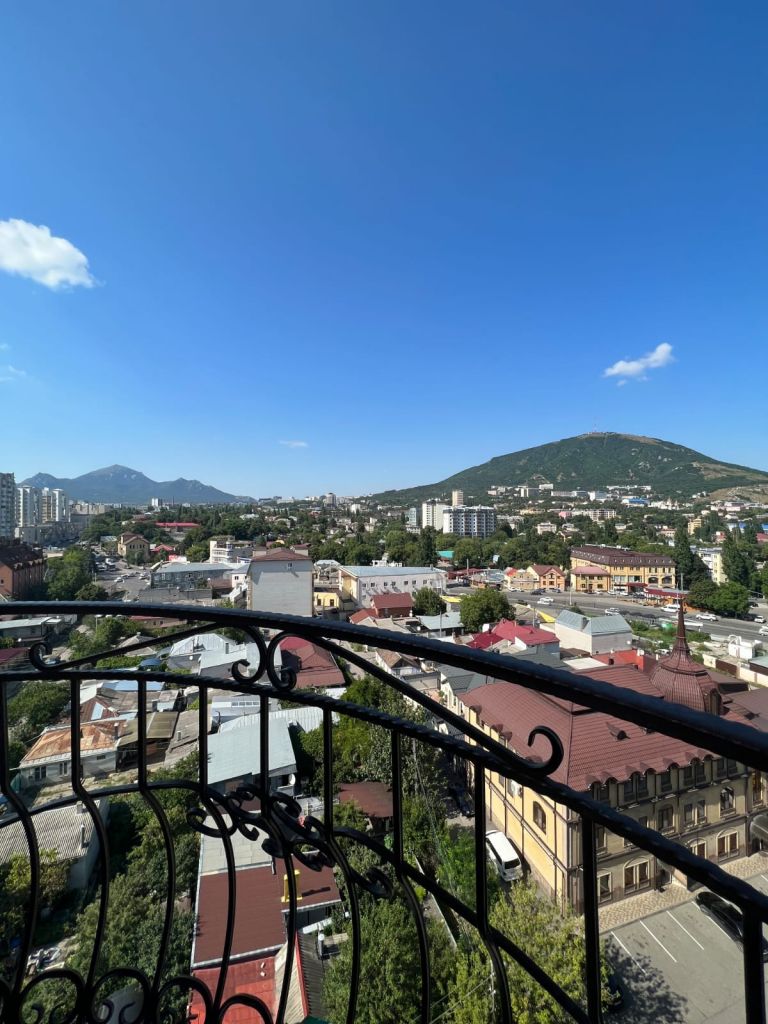 Продажа 3-комнатной квартиры, Пятигорск, Бунимовича ул,  15к2