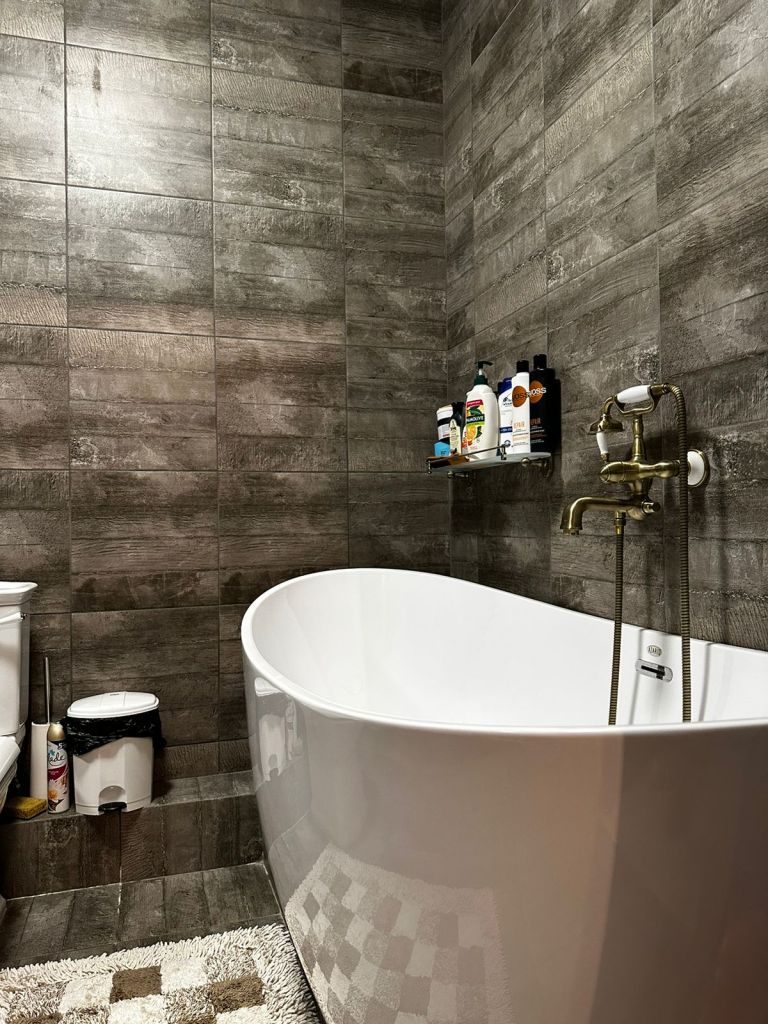 Продажа 3-комнатной квартиры, Пятигорск, Нежнова ул,  52к1