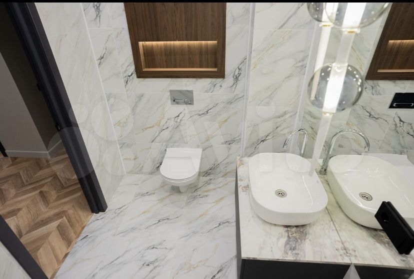 Продажа 2-комнатной квартиры, Пятигорск, Адмиральского ул,  1А